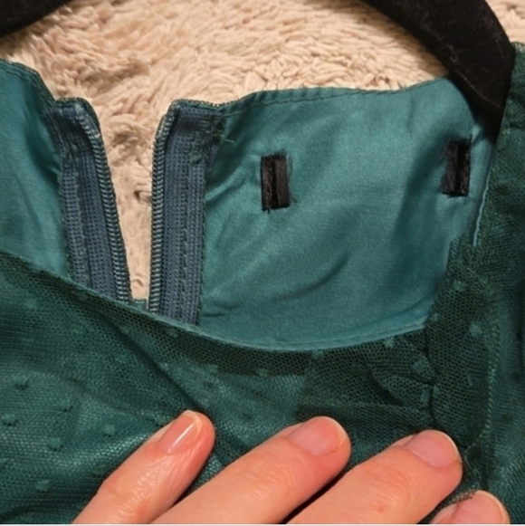 Elegant Teal Long-Sleeve Dress - Picture 3 of 5